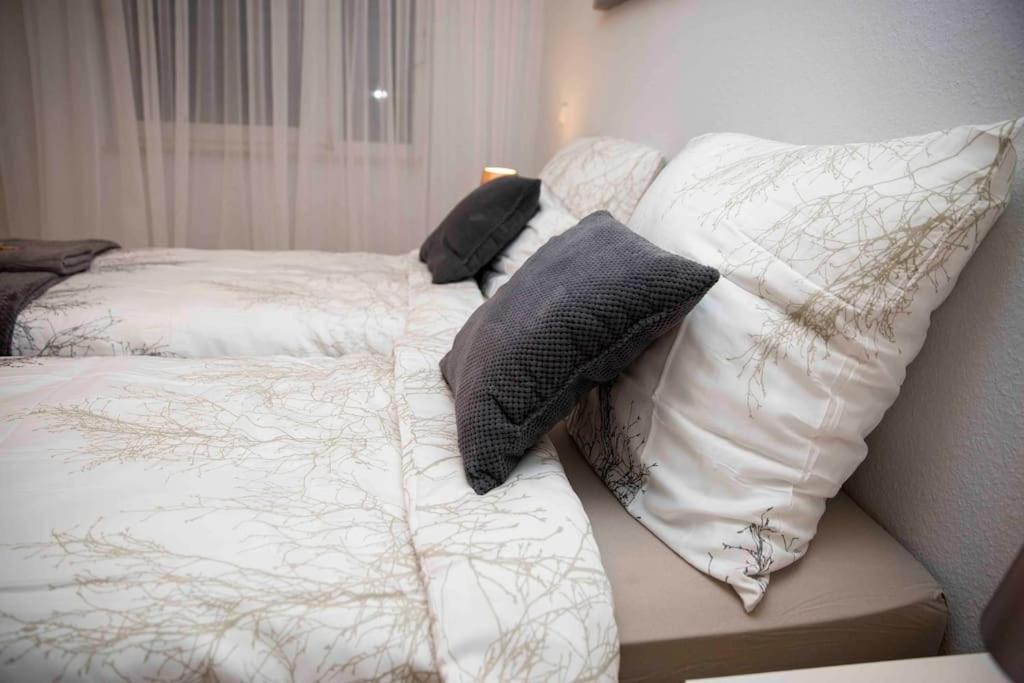 Deluxe Apartment *